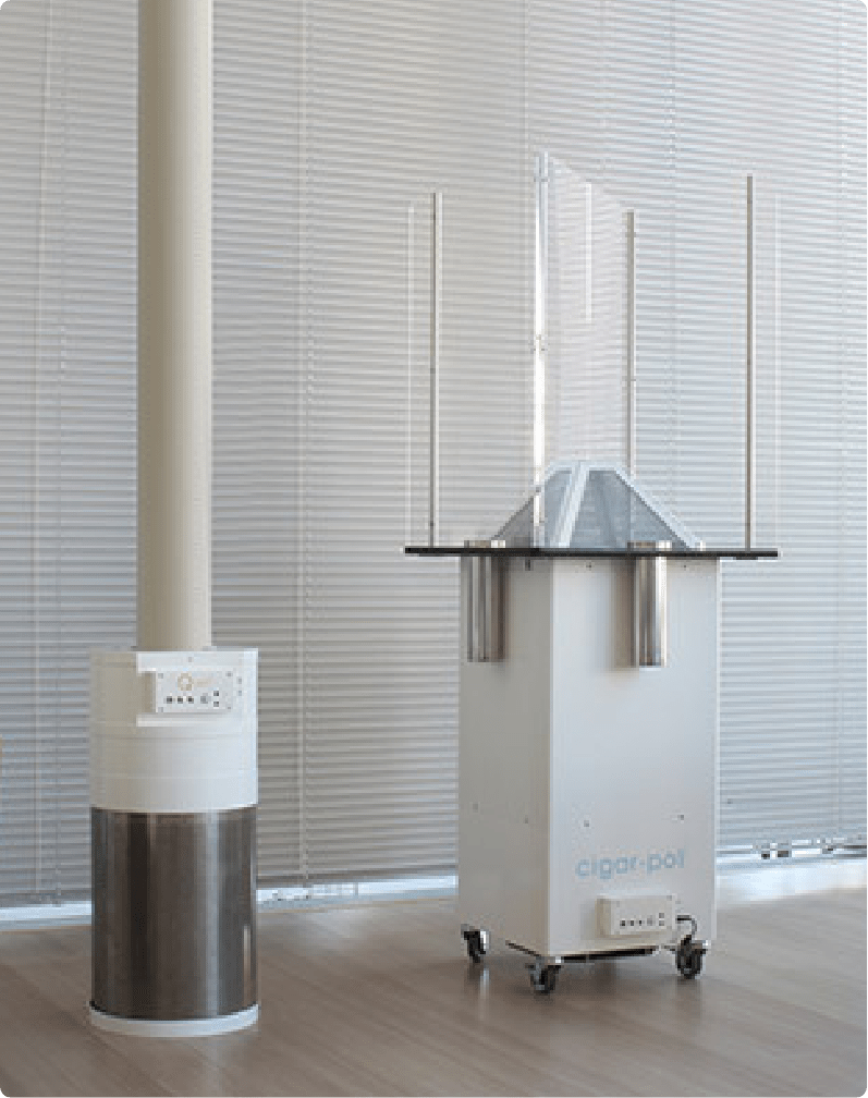 白い円柱型の脱臭装置Qポットの製品画像